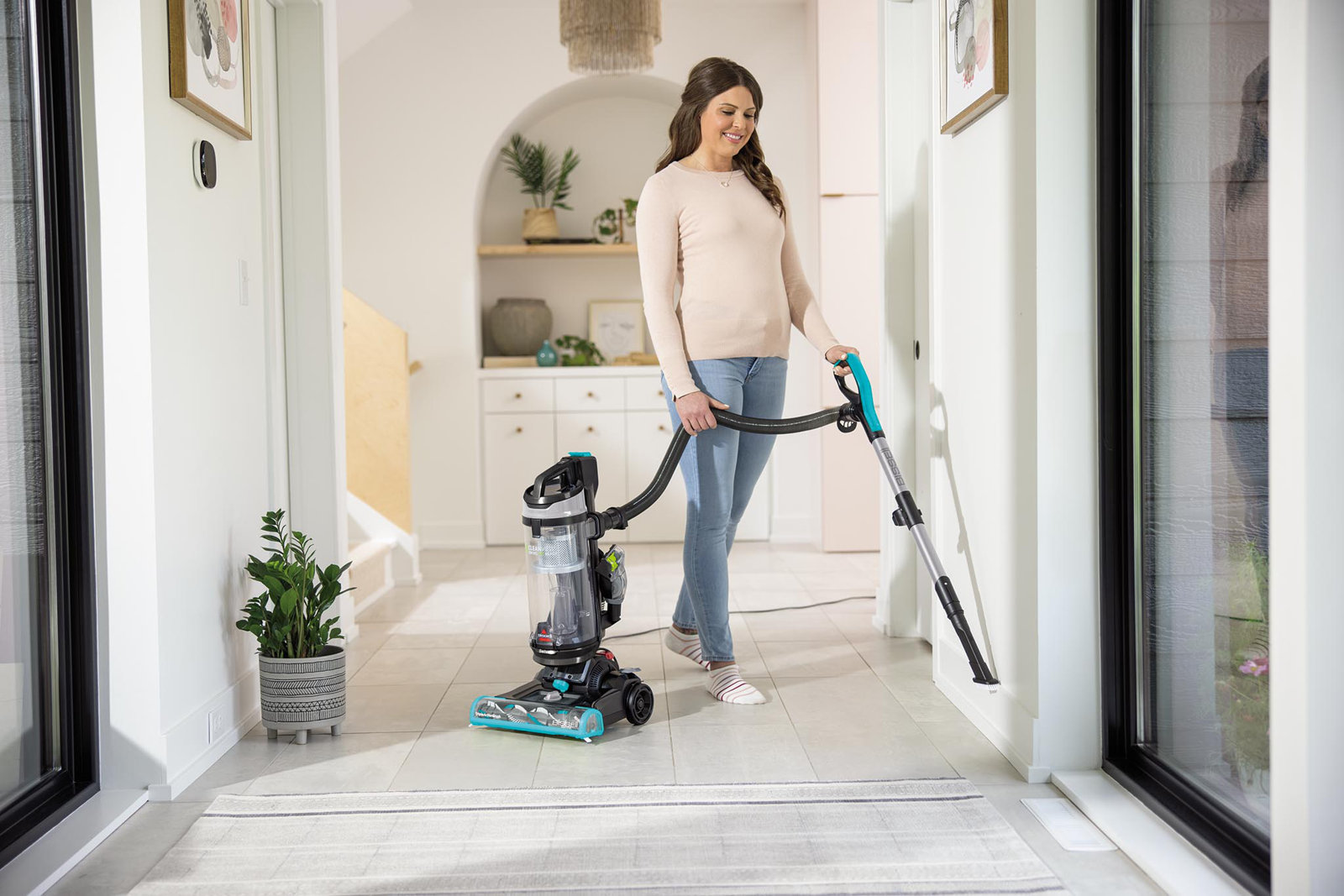 Bissell Cleanview Swivel Pet Reach Upright Vacuum